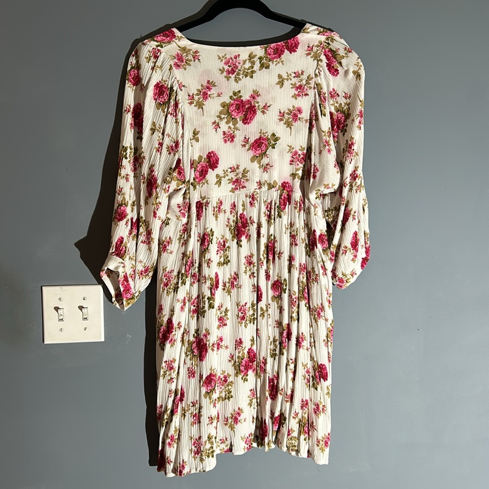 Easel dress - Picture 2 of 3